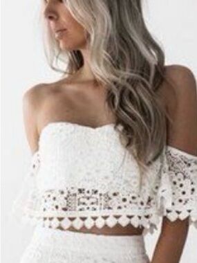 NEW Bustier White Lace Off-Shoulder Crochet Crop Eyelet Top Two Sisters Size 8